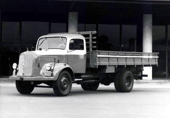 Vintage Mercedes-Benz L 312. 